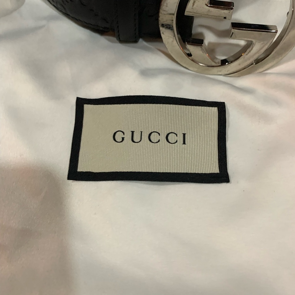 Gucci Black Leather Belt with Silver Logo Buckle - Picture 6 of 13